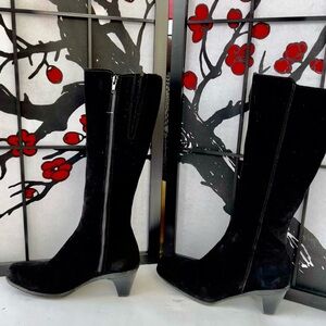 La Canadienne Danny Black Suede Waterproof Boots - Size 8.5